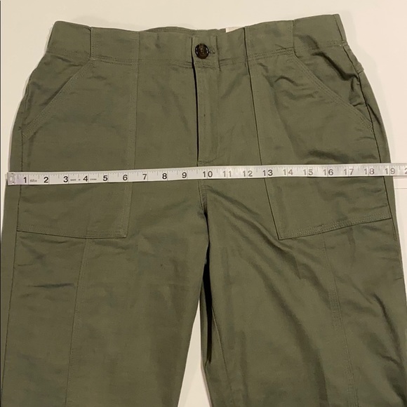 Christopher & Banks SZ 4 Olive Crop Pants D13 - Picture 10 of 12